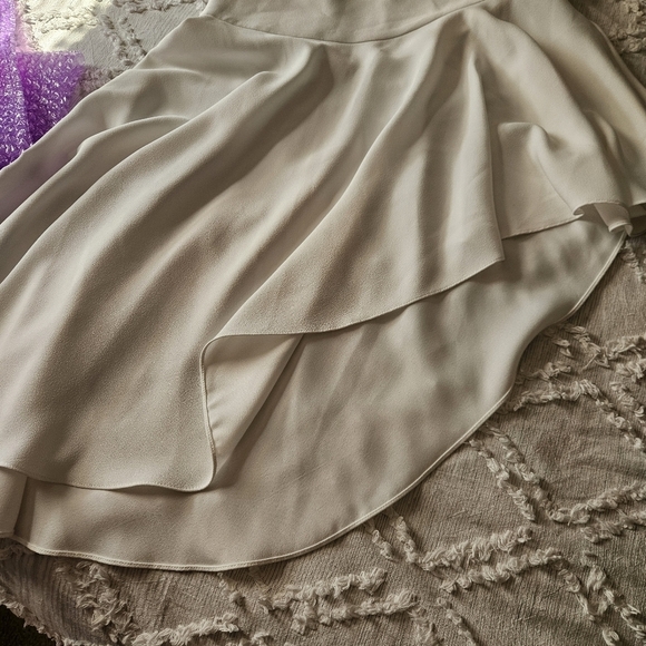 Intermix Dover Flounce Skirt Asymetrical White Size Small - Picture 13 of 13